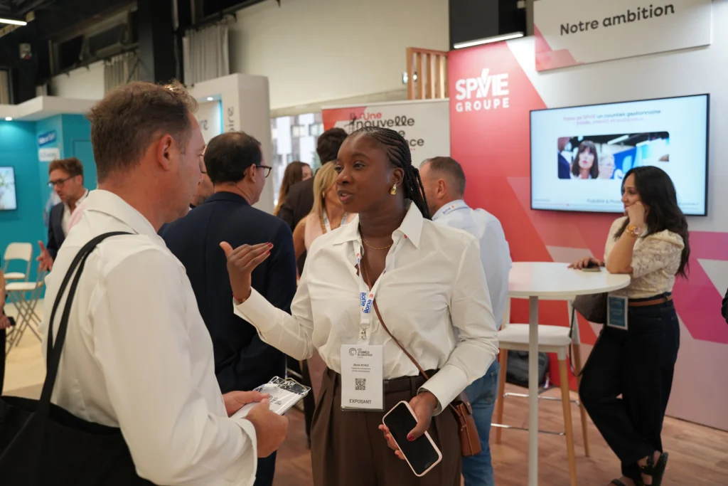 Échanges entre courtiers et équipes du Groupe SPVIE sur le stand des Journées du Courtage 2026